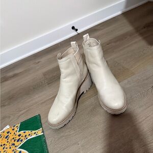 Huey H20 Cream Ankle Boots